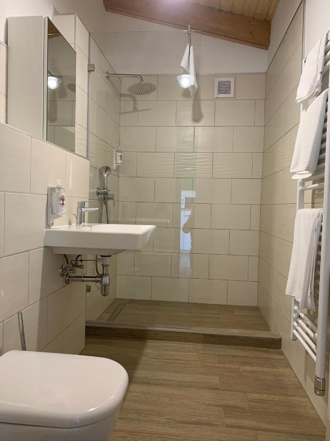 Szár Oeregtoelgy Apartman מראה חיצוני תמונה